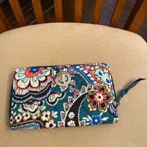 Vera Bradley wallet HayMarket paisley jewel like new without tags